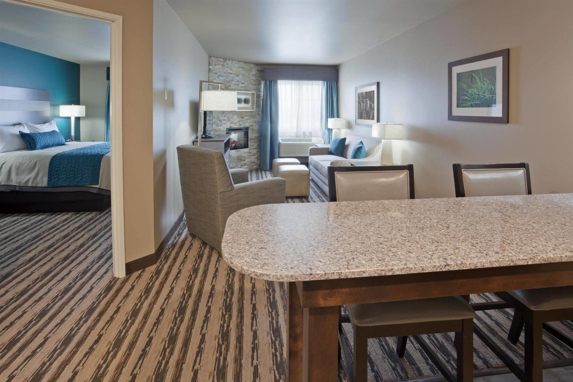 Grandstay Hotel & Suites Valley City Extérieur photo