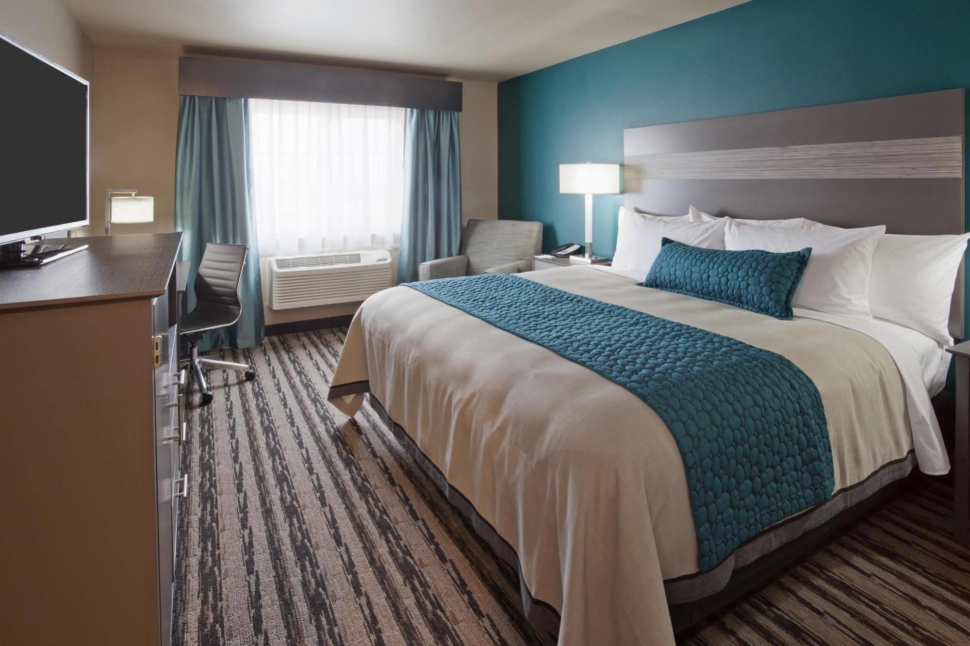 Grandstay Hotel & Suites Valley City Extérieur photo