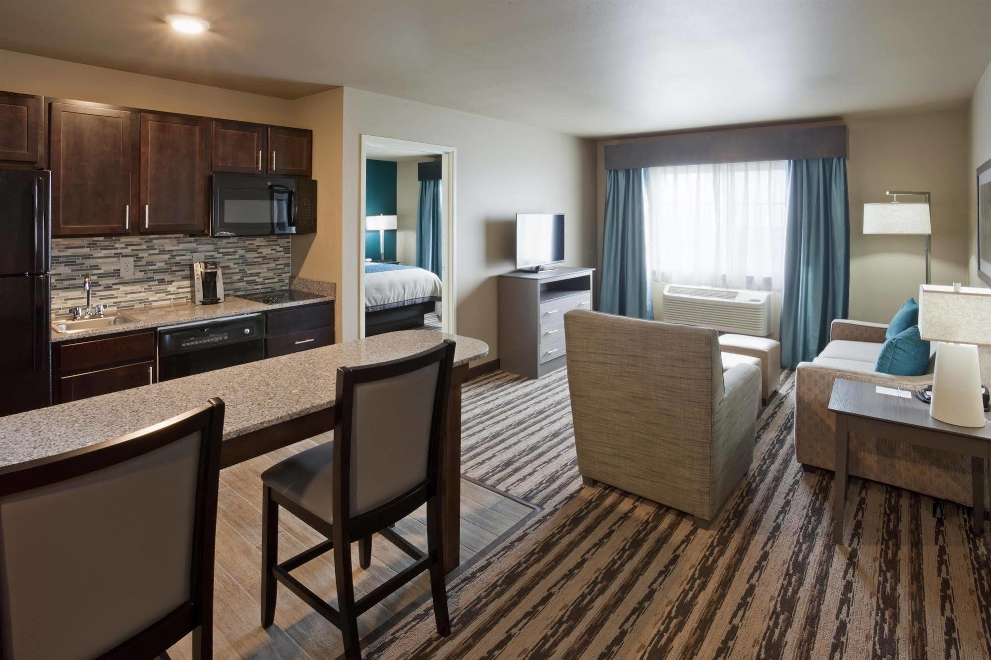 Grandstay Hotel & Suites Valley City Extérieur photo